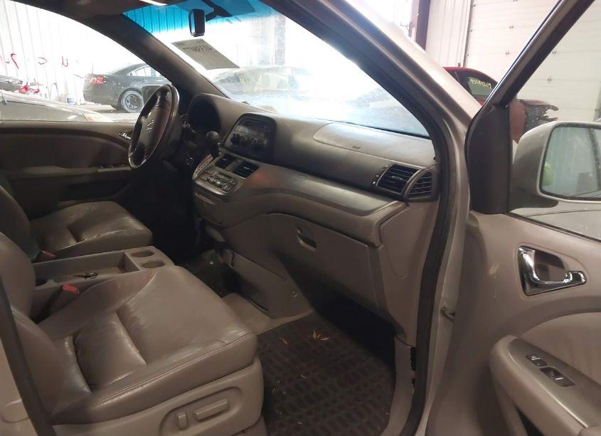 Photo 5 of 2010 Honda Odyssey EX-L (VIN 5FNRL3H61AB050241)