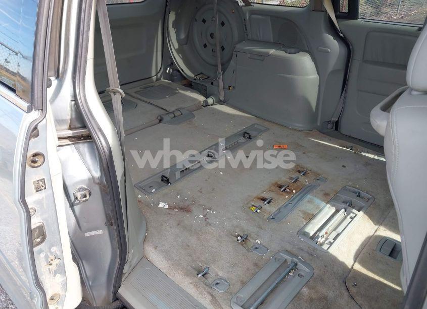 Photo 8 of 2010 Honda Odyssey EX-L (VIN 5FNRL3H61AB051177)