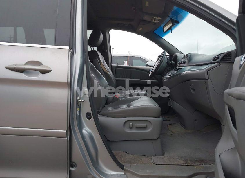 Photo 5 of 2010 Honda Odyssey EX-L (VIN 5FNRL3H62AB037482)