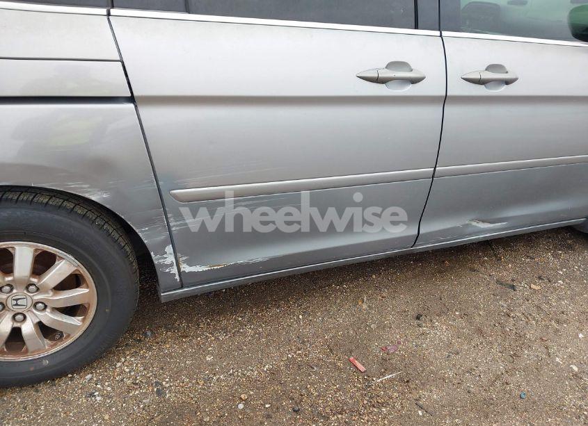 Photo 6 of 2010 Honda Odyssey EX-L (VIN 5FNRL3H62AB037482)