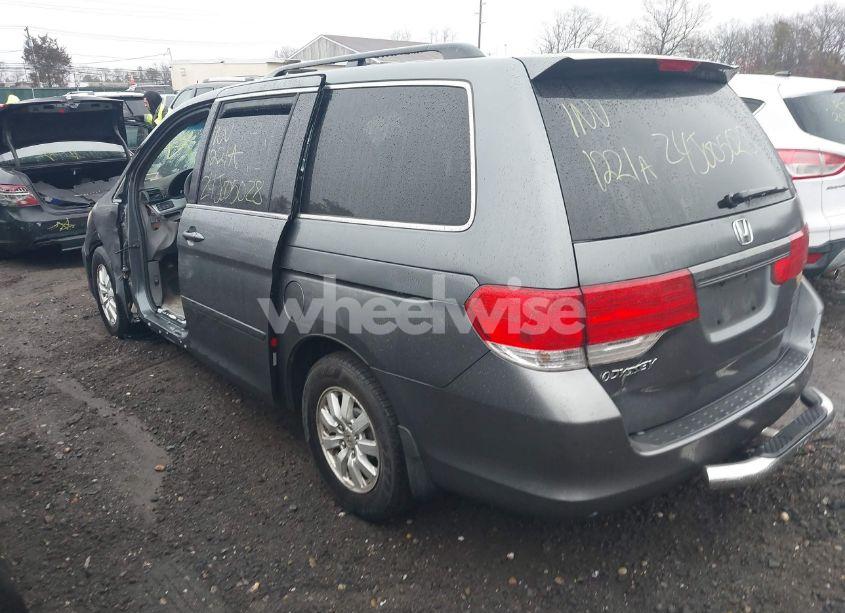 Photo 3 of 2010 Honda Odyssey EX-L (VIN 5FNRL3H62AB081921)