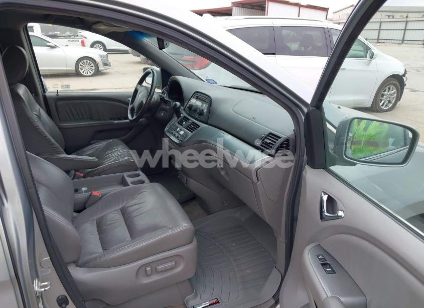 Photo 5 of 2010 Honda Odyssey EX-L (VIN 5FNRL3H62AB102606)