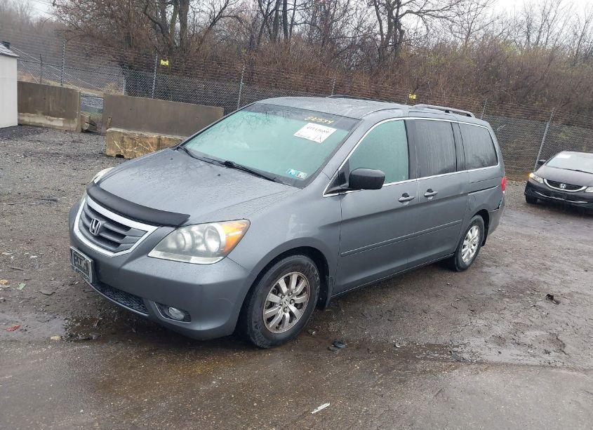 Photo 2 of 2010 Honda Odyssey EX-L (VIN 5FNRL3H63AB021534)