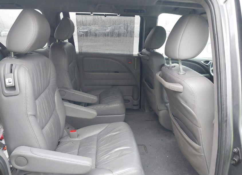 Photo 8 of 2010 Honda Odyssey EX-L (VIN 5FNRL3H63AB021534)