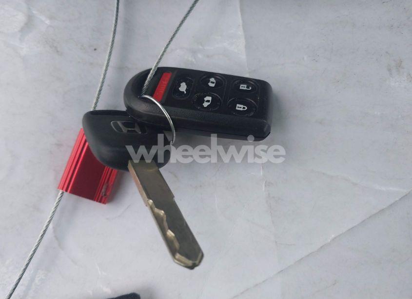 Photo 11 of 2010 Honda Odyssey EX-L (VIN 5FNRL3H63AB034090)