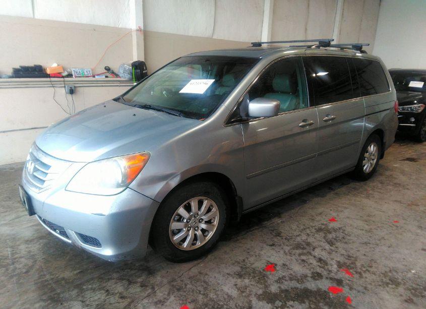 Photo 2 of 2010 Honda Odyssey EX-L (VIN 5FNRL3H63AB039600)