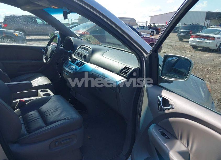 Photo 5 of 2010 Honda Odyssey EX-L (VIN 5FNRL3H63AB081104)