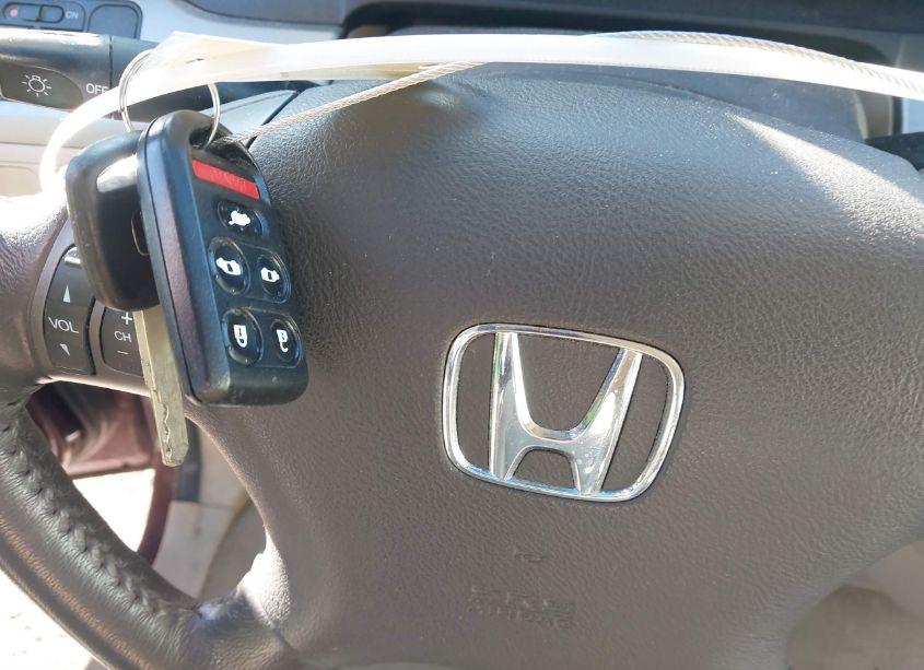 Photo 11 of 2010 Honda Odyssey EXL (VIN 5FNRL3H63AB100847)