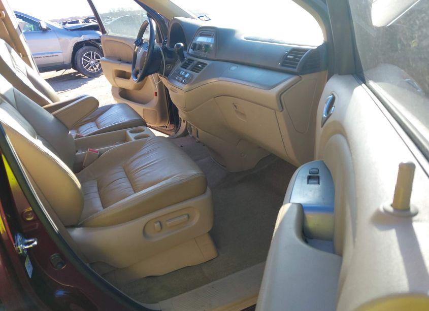 Photo 5 of 2010 Honda Odyssey EXL (VIN 5FNRL3H63AB100847)