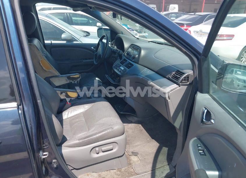 Photo 5 of 2010 Honda Odyssey EX-L (VIN 5FNRL3H64AB036494)