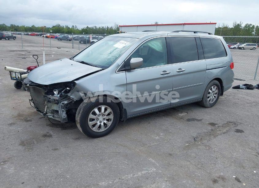 Photo 2 of 2010 Honda Odyssey EX-L (VIN 5FNRL3H65AB011099)