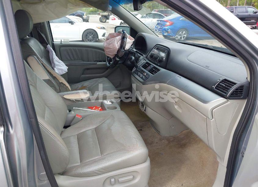 Photo 5 of 2010 Honda Odyssey EX-L (VIN 5FNRL3H65AB011099)