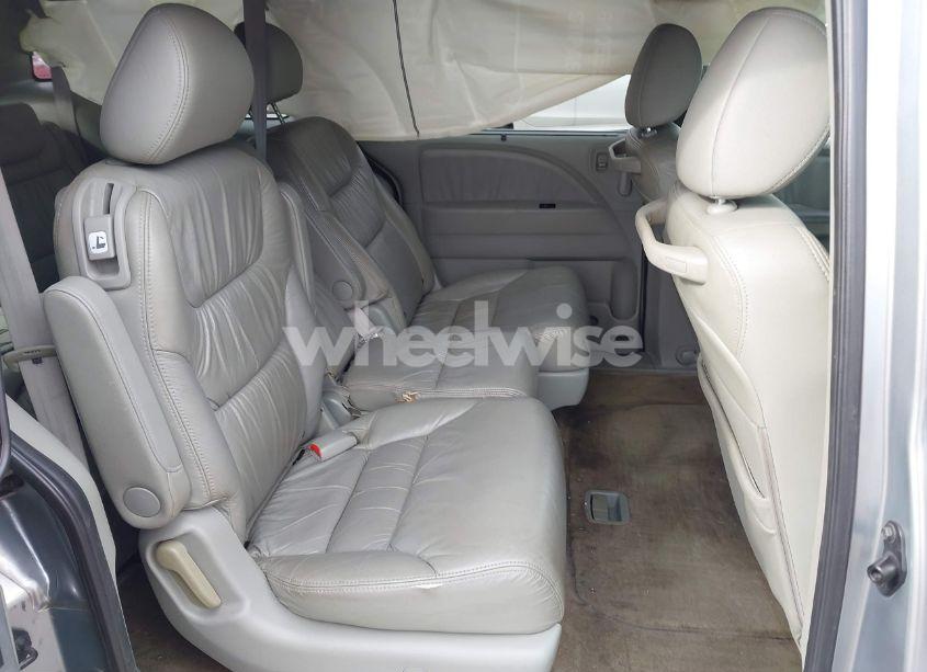 Photo 8 of 2010 Honda Odyssey EX-L (VIN 5FNRL3H65AB011099)