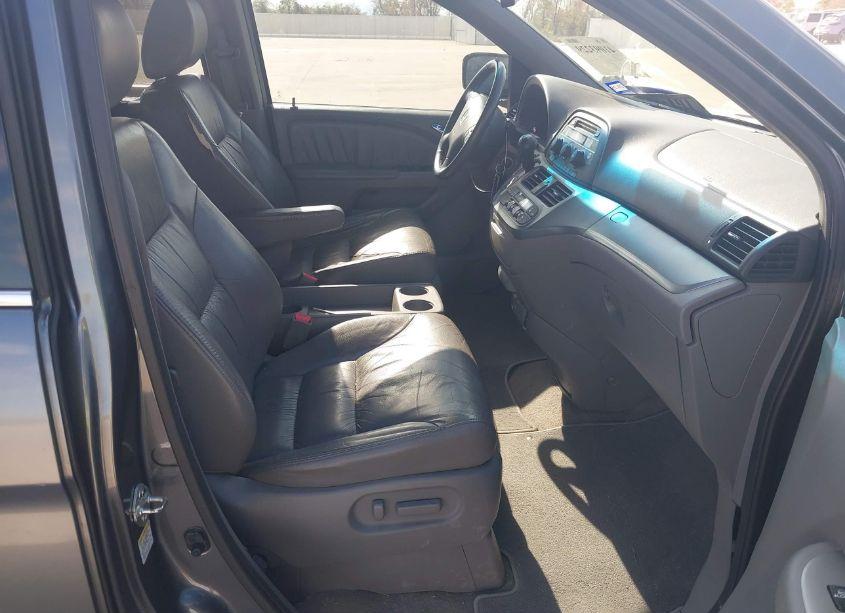 Photo 5 of 2010 Honda Odyssey EX-L (VIN 5FNRL3H65AB011667)