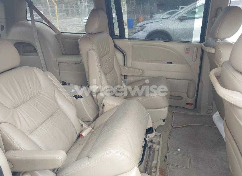 Photo 8 of 2010 Honda Odyssey EX-L (VIN 5FNRL3H65AB049111)