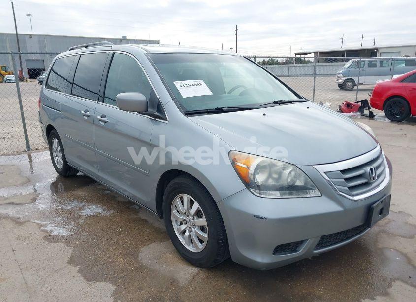 2010 Honda Odyssey EX-L (VIN 5FNRL3H65AB056818) main photo