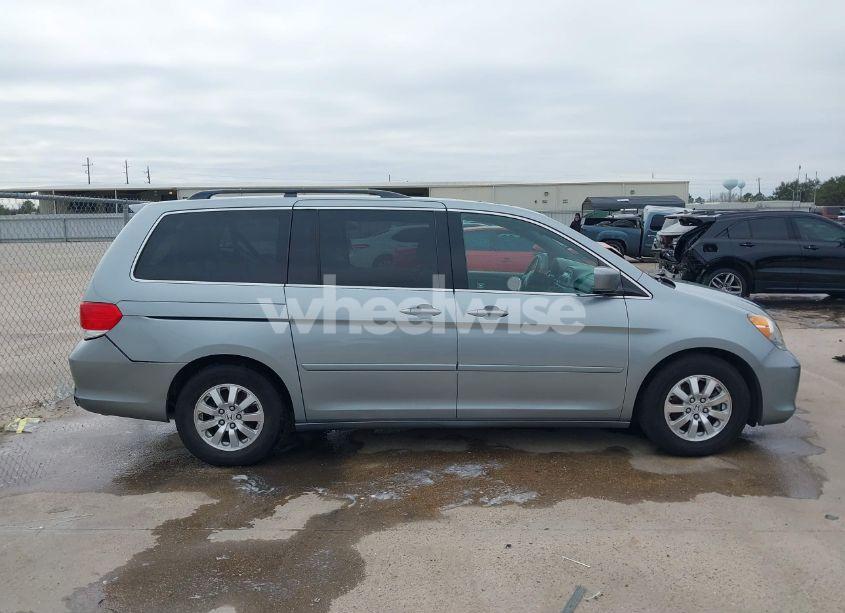 Photo 13 of 2010 Honda Odyssey EX-L (VIN 5FNRL3H65AB056818)
