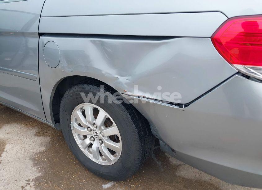 Photo 6 of 2010 Honda Odyssey EX-L (VIN 5FNRL3H65AB056818)