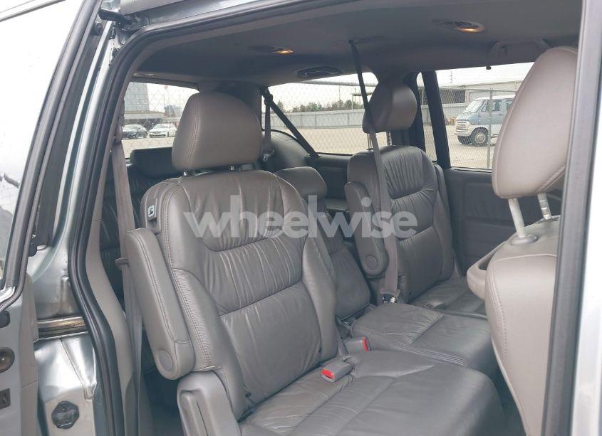 Photo 8 of 2010 Honda Odyssey EX-L (VIN 5FNRL3H65AB056818)