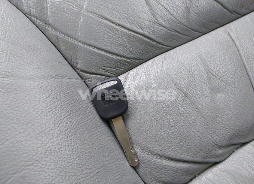 Photo 11 of 2010 Honda Odyssey EX-L (VIN 5FNRL3H66AB016490)