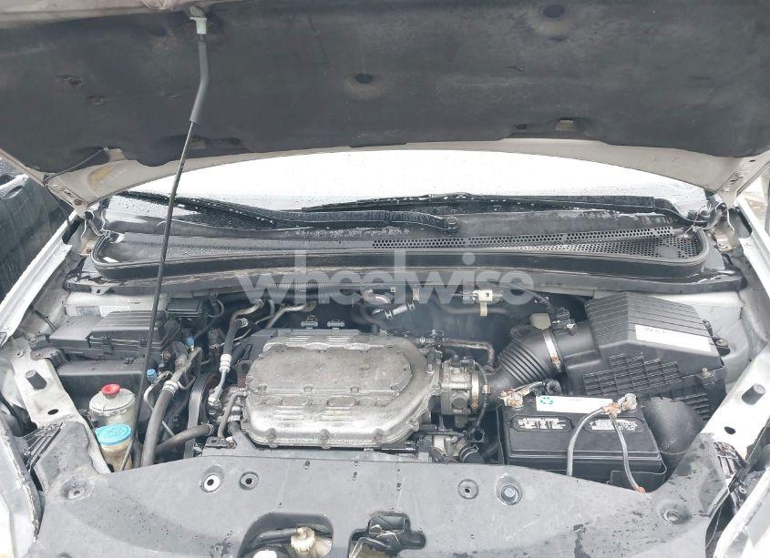 Photo 10 of 2010 Honda Odyssey EX-L (VIN 5FNRL3H66AB068721)