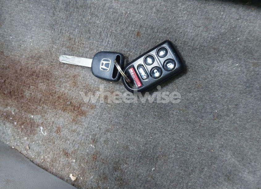 Photo 11 of 2010 Honda Odyssey EX-L (VIN 5FNRL3H67AB025747)