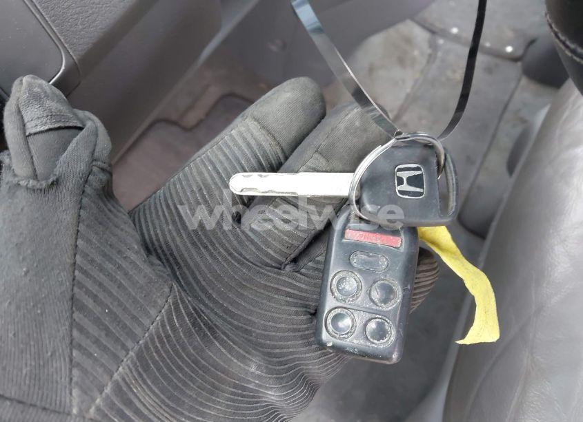 Photo 11 of 2010 Honda Odyssey EX-L (VIN 5FNRL3H67AB057923)