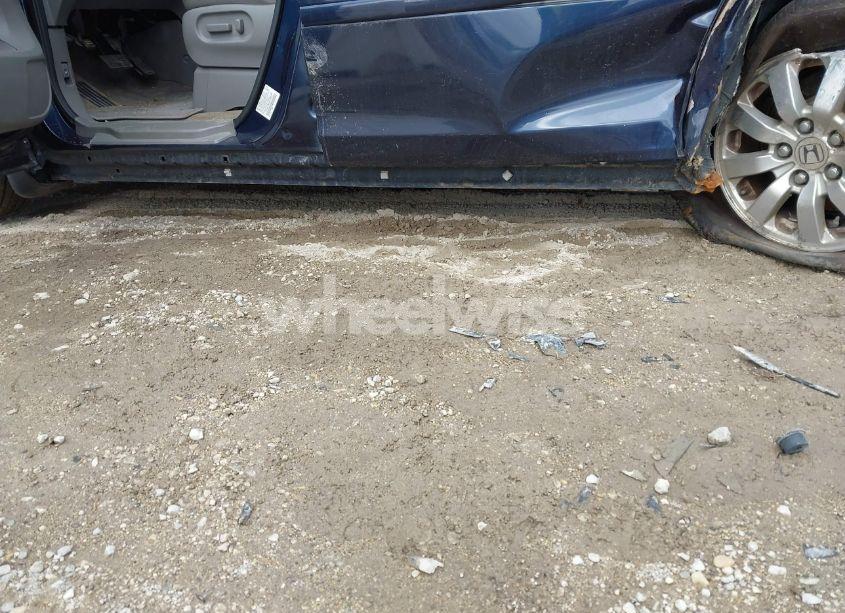 Photo 16 of 2010 Honda Odyssey EX-L (VIN 5FNRL3H67AB057923)