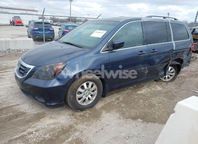 Photo 2 of 2010 Honda Odyssey EX-L (VIN 5FNRL3H67AB057923)