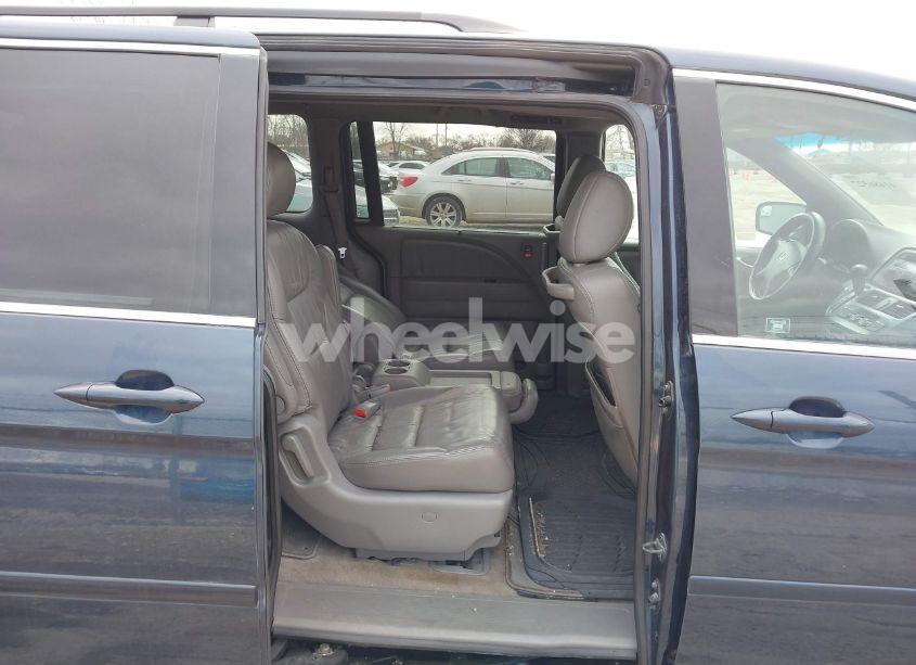 Photo 8 of 2010 Honda Odyssey EX-L (VIN 5FNRL3H67AB057923)