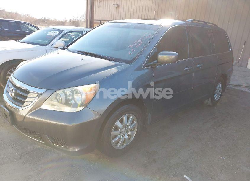 Photo 2 of 2010 Honda Odyssey EX-L (VIN 5FNRL3H67AB075645)