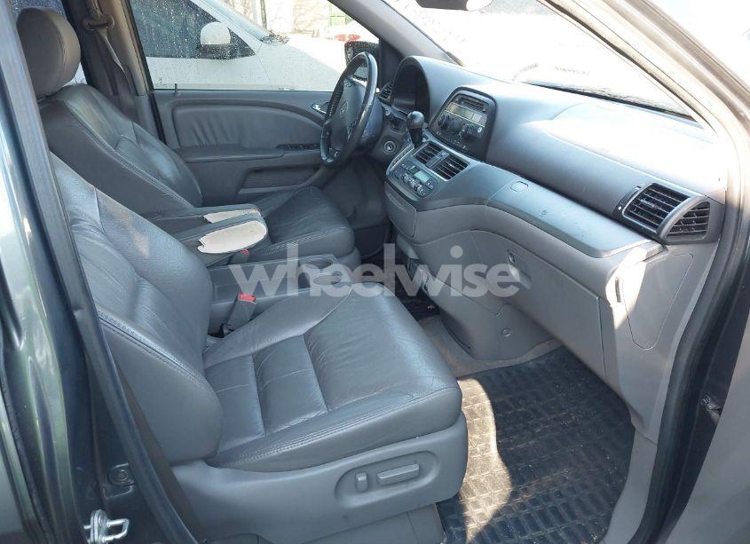 Photo 5 of 2010 Honda Odyssey EX-L (VIN 5FNRL3H67AB075645)