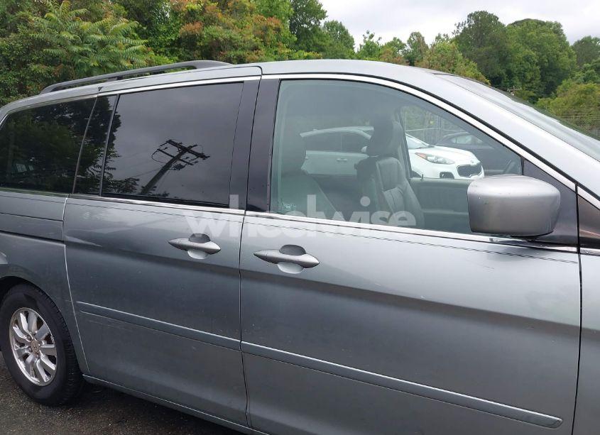 Photo 13 of 2010 Honda Odyssey EX-L (VIN 5FNRL3H67AB085642)