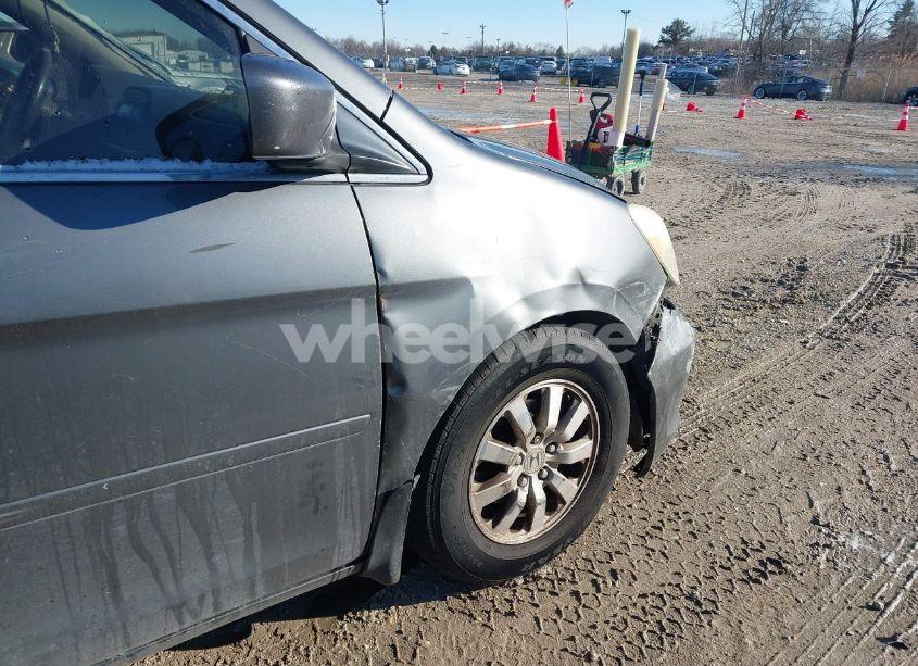 Photo 11 of 2010 Honda Odyssey EX-L (VIN 5FNRL3H68AB007774)