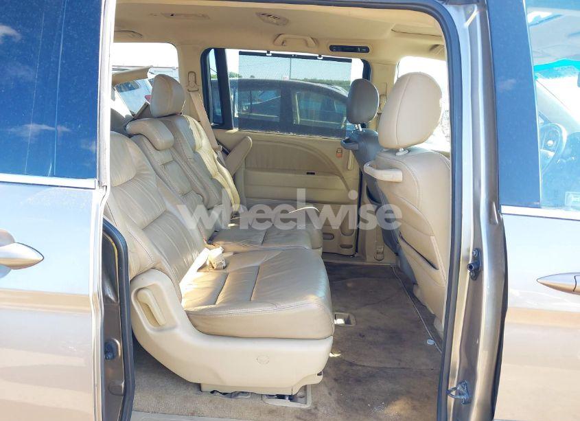 Photo 8 of 2010 Honda Odyssey EX-L (VIN 5FNRL3H68AB023411)