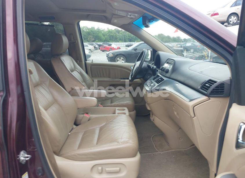 Photo 5 of 2010 Honda Odyssey EX-L (VIN 5FNRL3H68AB033954)