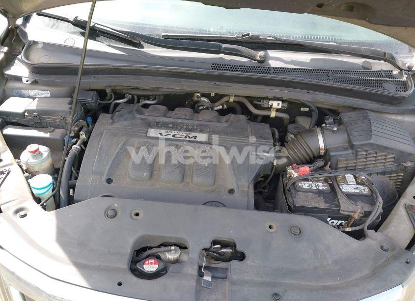 Photo 10 of 2010 Honda Odyssey EX-L (VIN 5FNRL3H68AB055744)