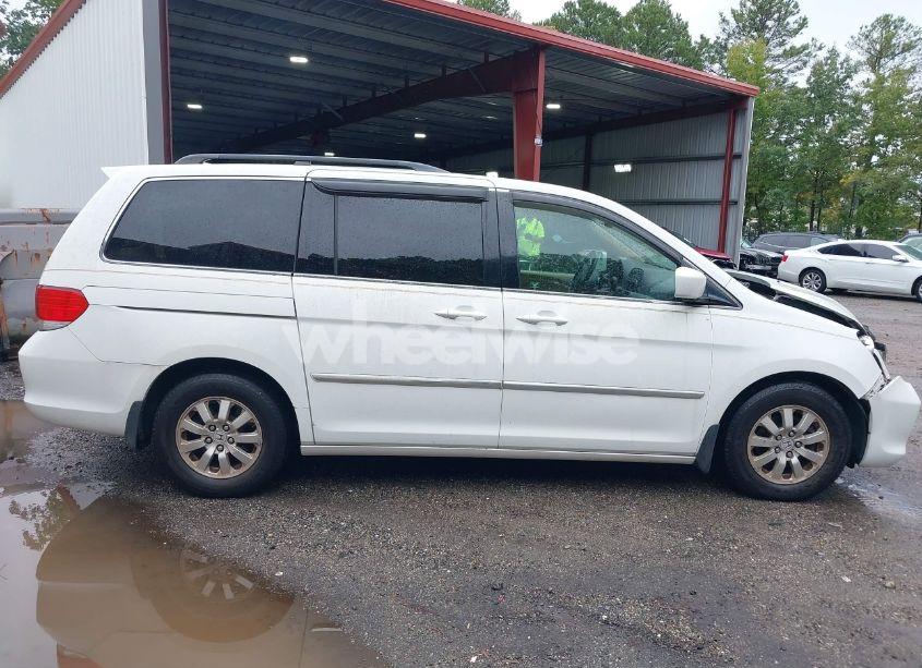 Photo 13 of 2010 Honda Odyssey EX-L (VIN 5FNRL3H68AB110418)