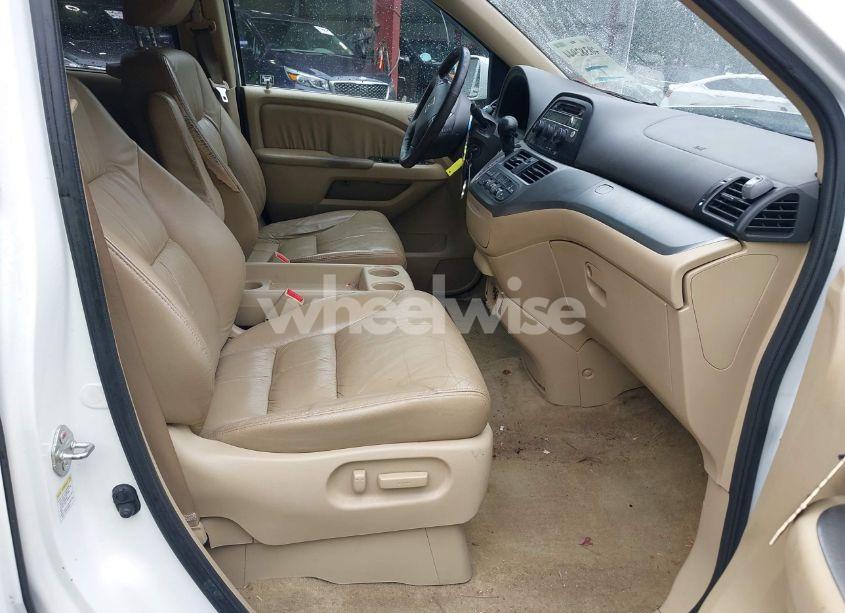 Photo 5 of 2010 Honda Odyssey EX-L (VIN 5FNRL3H68AB110418)