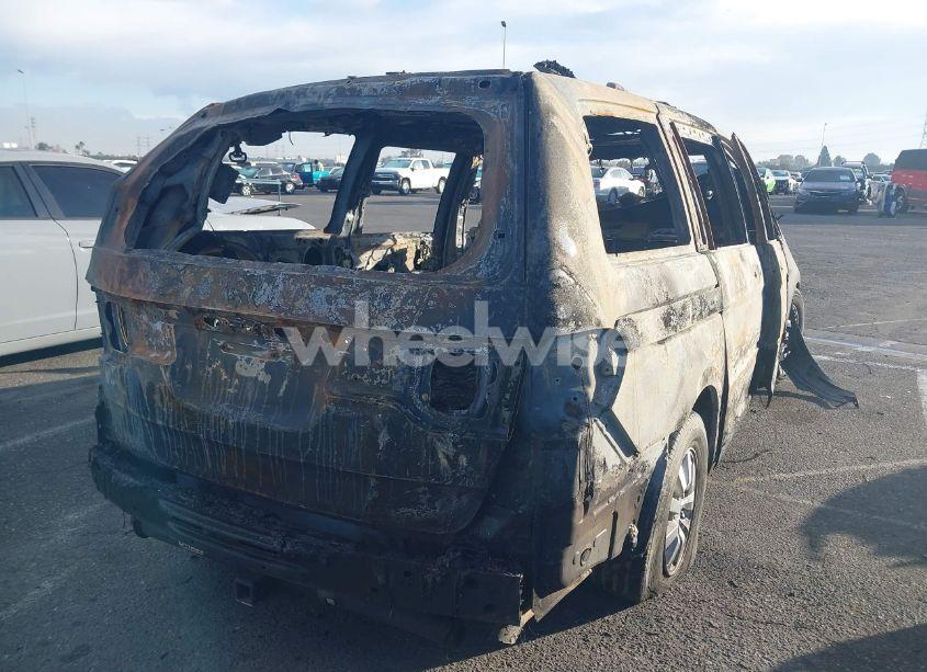 Photo 4 of 2010 Honda Odyssey EX-L (VIN 5FNRL3H69AB075629)