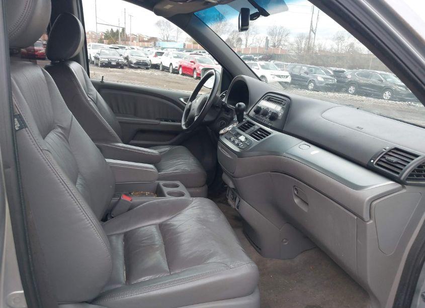 Photo 5 of 2010 Honda Odyssey EX-L (VIN 5FNRL3H6XAB082573)