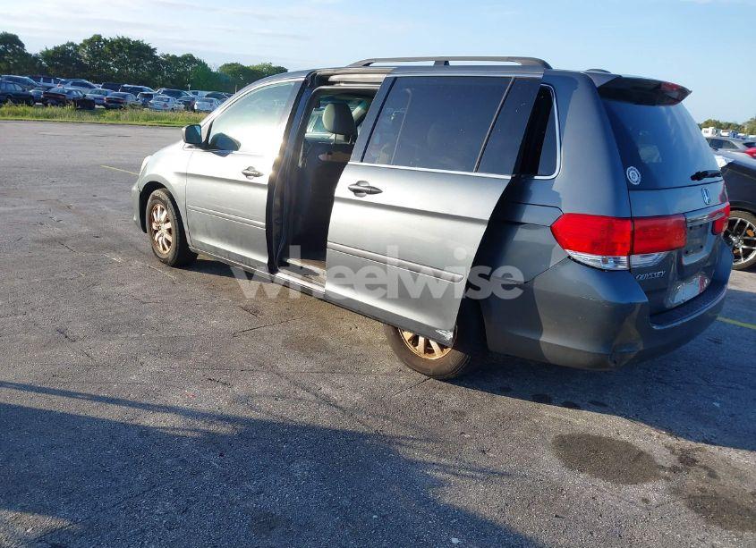 Photo 3 of 2010 Honda Odyssey EX-L (VIN 5FNRL3H6XAB085182)