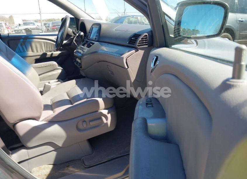 Photo 5 of 2010 Honda Odyssey EX-L (VIN 5FNRL3H70AB023850)