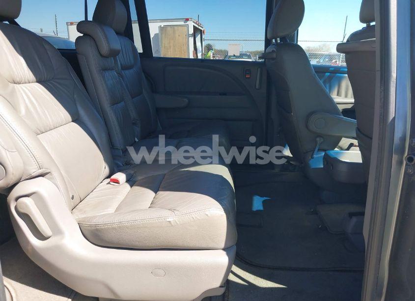 Photo 8 of 2010 Honda Odyssey EX-L (VIN 5FNRL3H70AB023850)