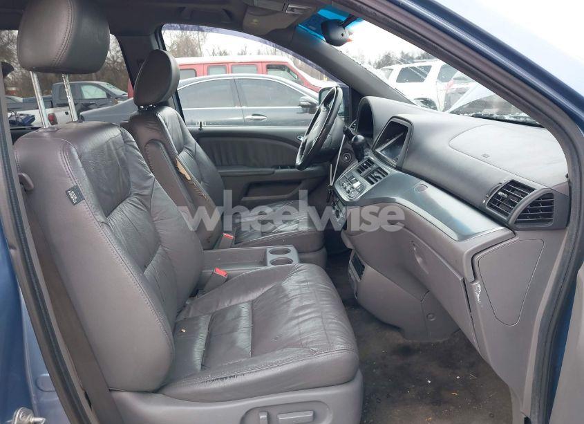 Photo 5 of 2010 Honda Odyssey EX-L (VIN 5FNRL3H70AB065743)