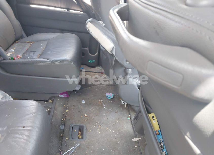 Photo 8 of 2010 Honda Odyssey EX-L (VIN 5FNRL3H71AB003462)