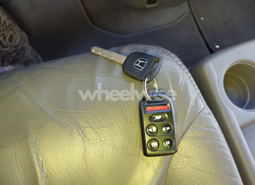 Photo 11 of 2010 Honda Odyssey EX-L (VIN 5FNRL3H71AB010346)