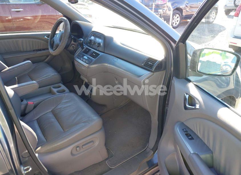 Photo 5 of 2010 Honda Odyssey EX-L (VIN 5FNRL3H71AB010346)