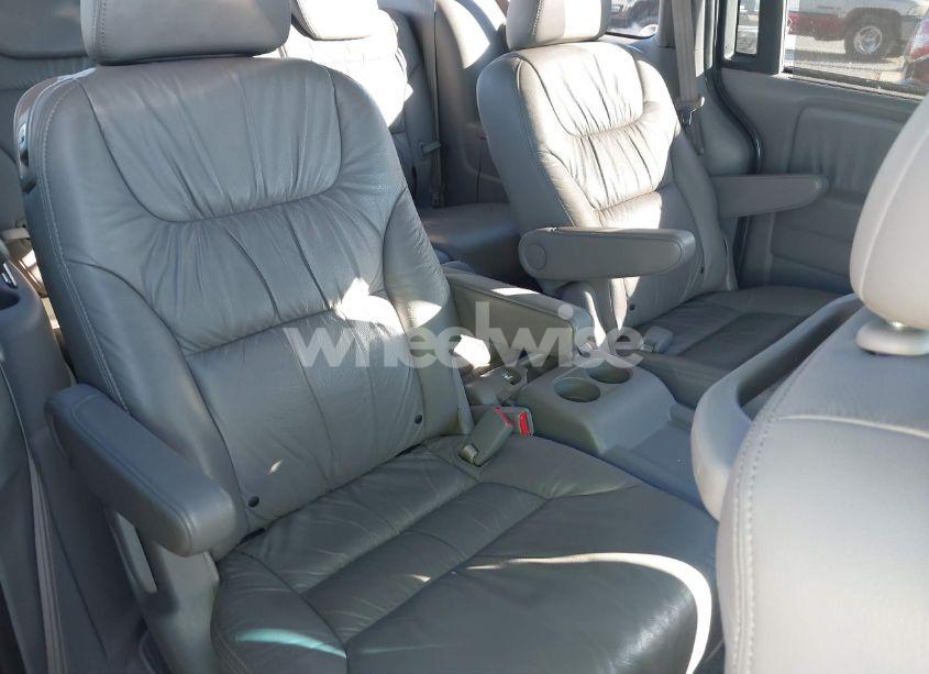 Photo 8 of 2010 Honda Odyssey EX-L (VIN 5FNRL3H71AB010346)