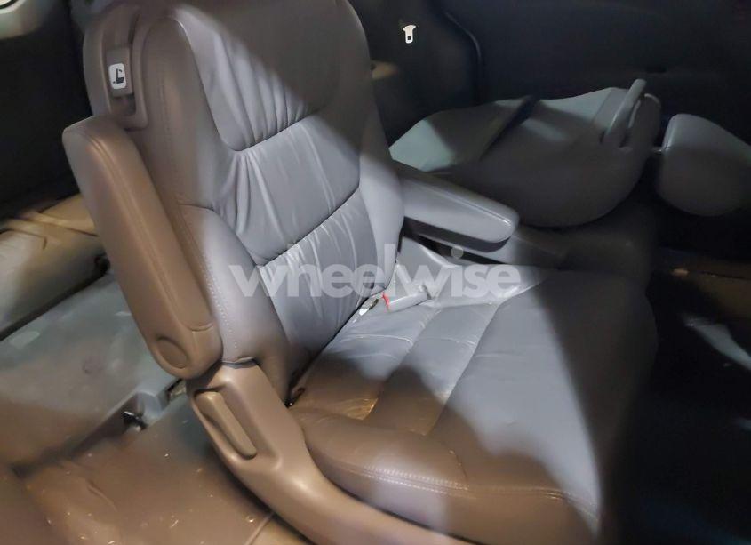 Photo 8 of 2010 Honda Odyssey EX-L (VIN 5FNRL3H71AB061264)